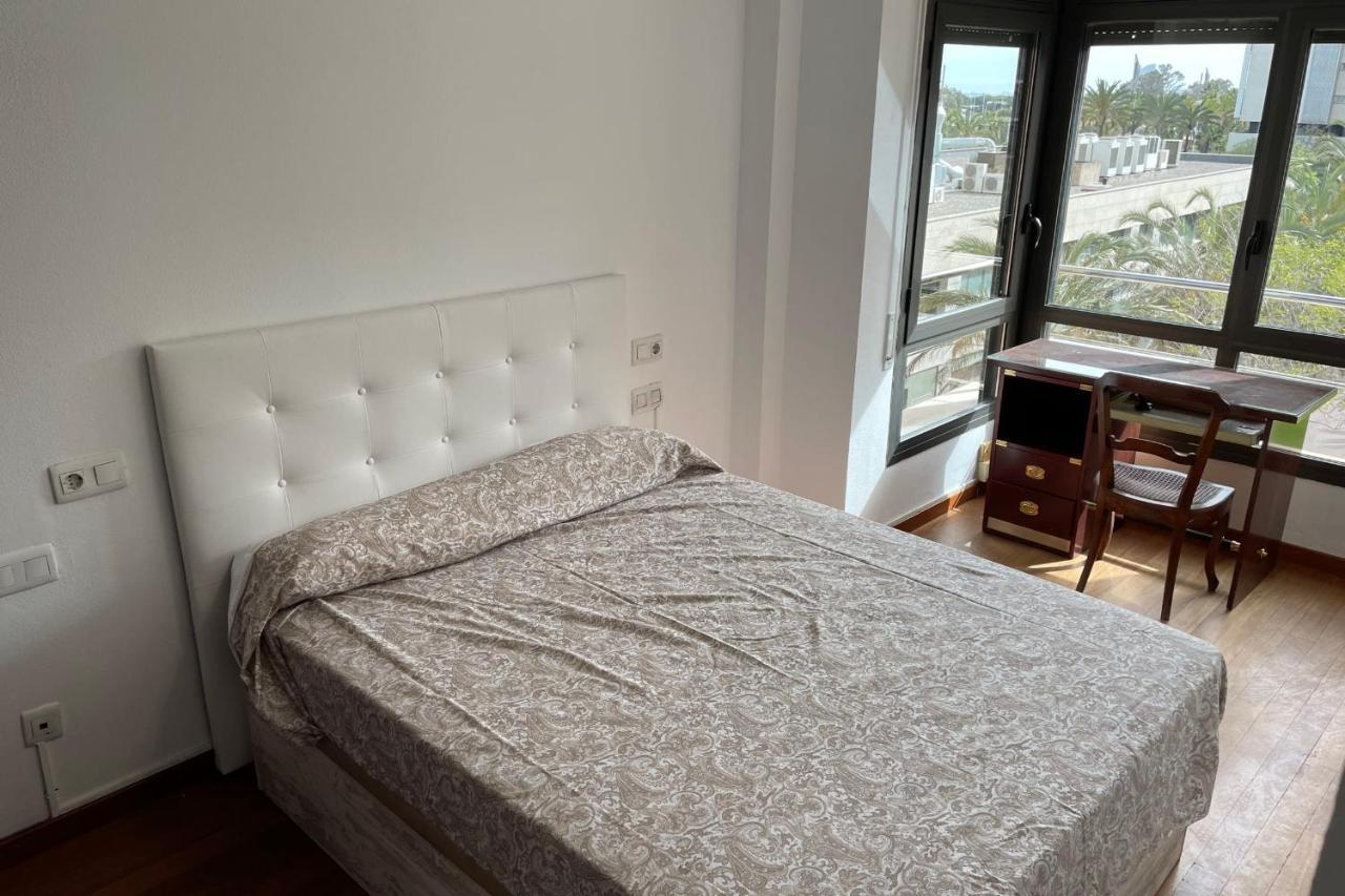 Apartment With Sea Views Next To The Beach Of Mar Bella บาร์เซโลนา ภายนอก รูปภาพ